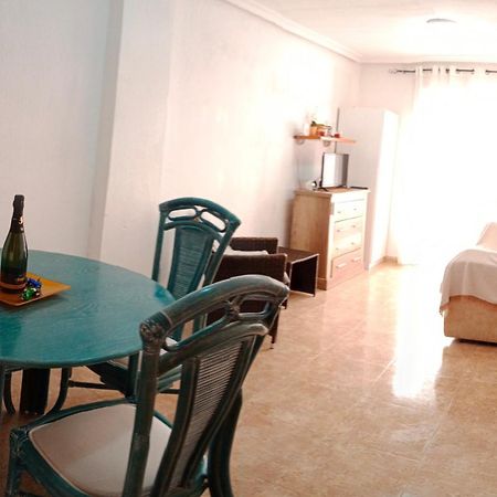 Estudio Wifi Bano 1 Sofa Cama Doble Piscina Playa 100Mts Torrevieja Bagian luar foto